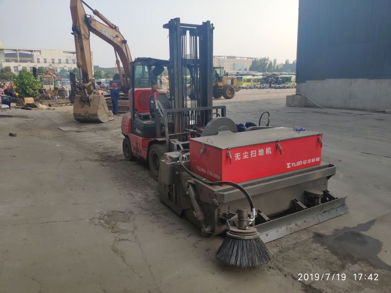 無塵清掃車新鄭郭店開發區施工現場